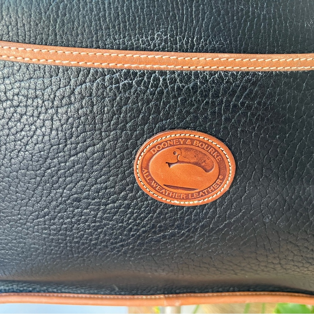 VTG Dooney & Bourke All Weather Leather Pebbled Black Messenger Briefcase Bag - Picture 4 of 9
